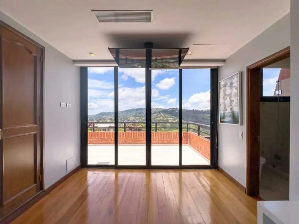 Se vende apto 650m2 urb. Colinas de Tamanaco - 25