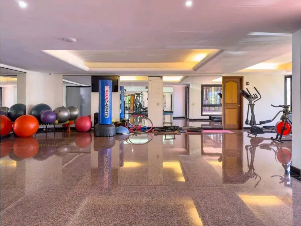 Se vende apto 650m2 urb. Colinas de Tamanaco - 31