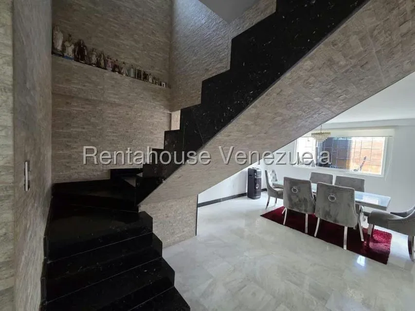 Casa (Duplex) en Venta en Los Budares, Miranda - 15