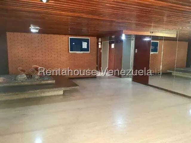 Apartamento (1 Nivel) en Venta en Chuao, Distrito Metropolitano - 3
