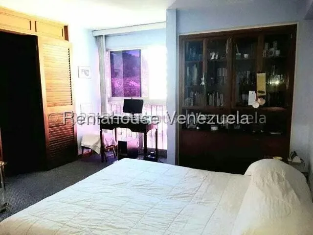 Apartamento (1 Nivel) en Venta en Chuao, Distrito Metropolitano - 35