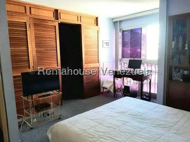 Apartamento (1 Nivel) en Venta en Chuao, Distrito Metropolitano - 36