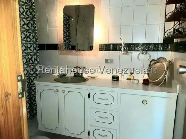 Apartamento (1 Nivel) en Venta en Chuao, Distrito Metropolitano - 42
