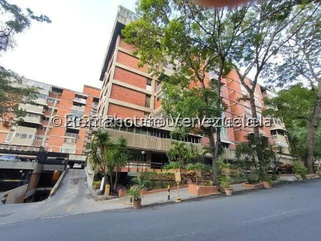 Apartamento (1 Nivel) en Venta en Chuao, Distrito Metropolitano - 56