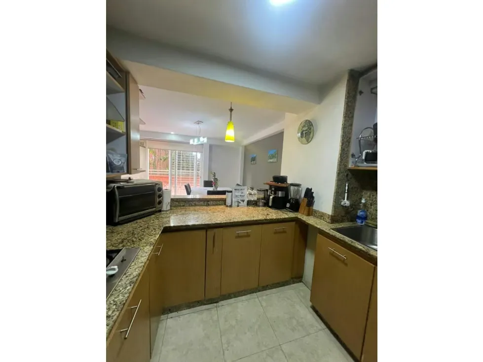 SE VENDE APARTAMENTO EN LOMA LINDA - 5