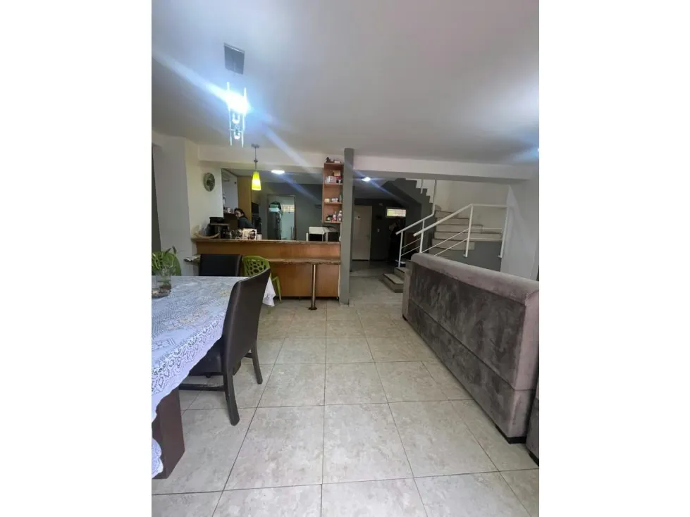SE VENDE APARTAMENTO EN LOMA LINDA - 6