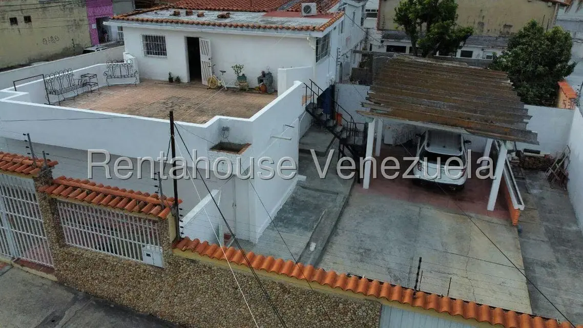 Casa (Duplex) en Venta en Zona Este, Lara - 9