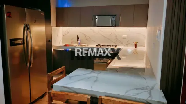 Se Vende Casa en Urbanización Bosque de la Laguna - 2
