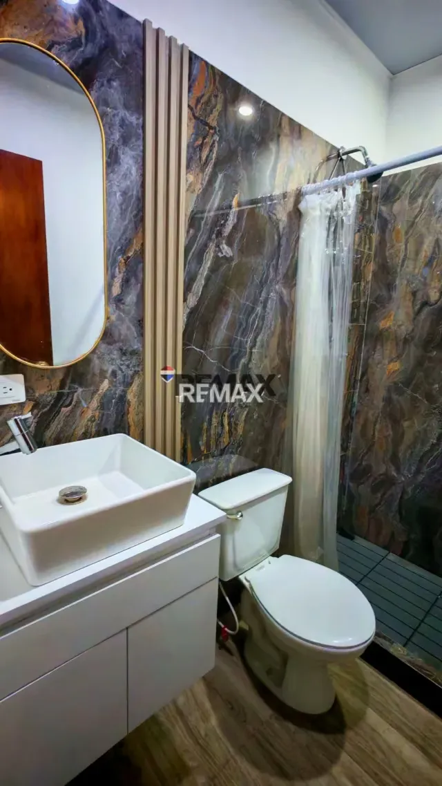 Se Vende Casa en Urbanización Bosque de la Laguna - 7