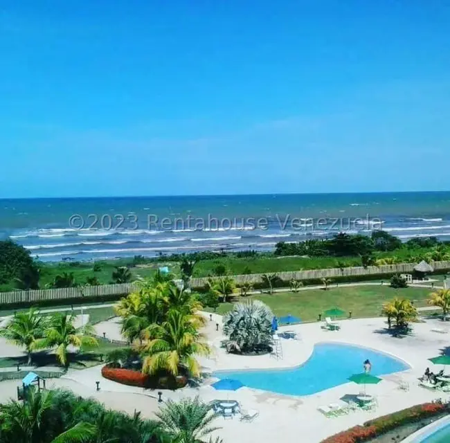 Apartamento (1 Nivel) en Venta en Agua Sal, Miranda - 2