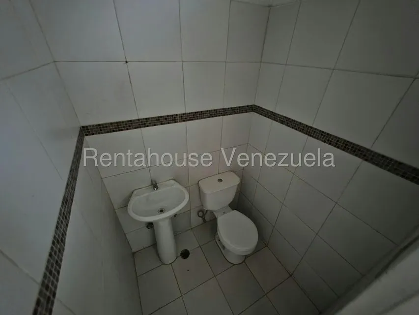 Local Comercial en Alquiler en Los Salias, Miranda - 9