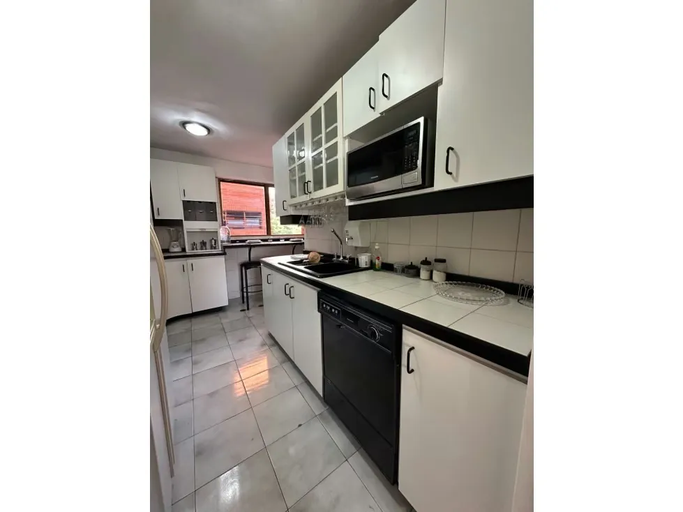 Alquilo apartamento amoblado en calle cerrada 120m2 Los Samanes 8499 - 5