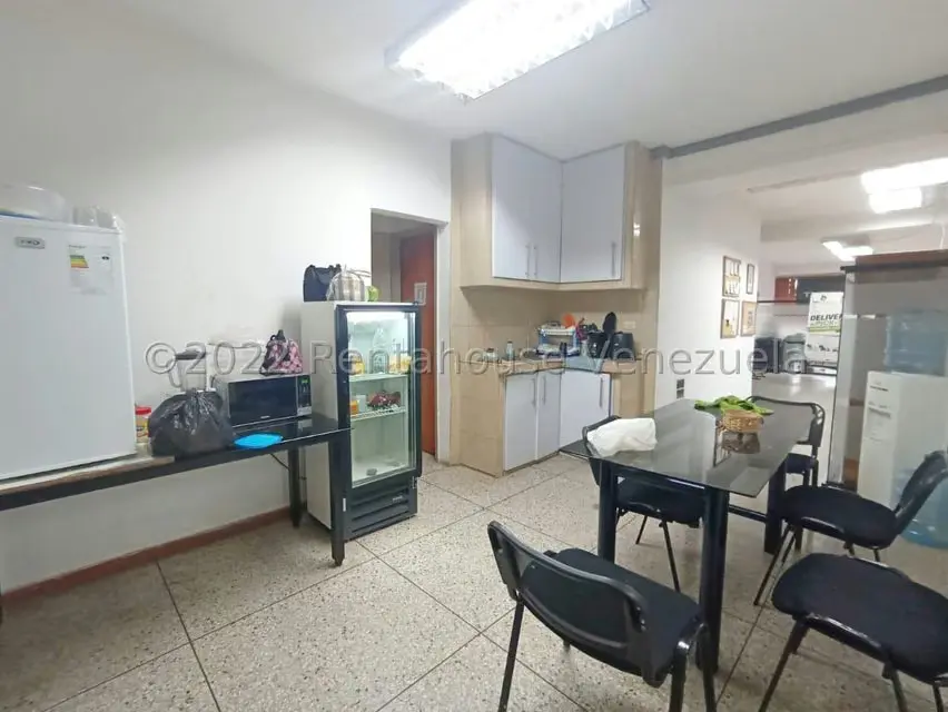 Local Comercial en Venta en Avenida Libertador, Lara - 24