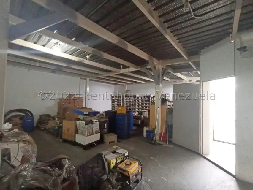 Local Comercial en Venta en Avenida Libertador, Lara - 28