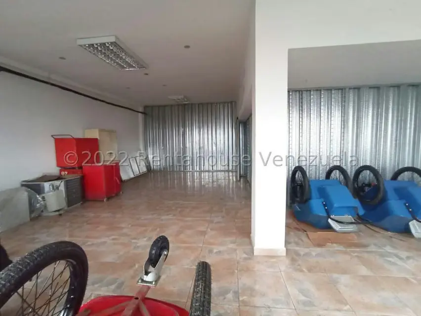 Local Comercial en Venta en Avenida Libertador, Lara - 60