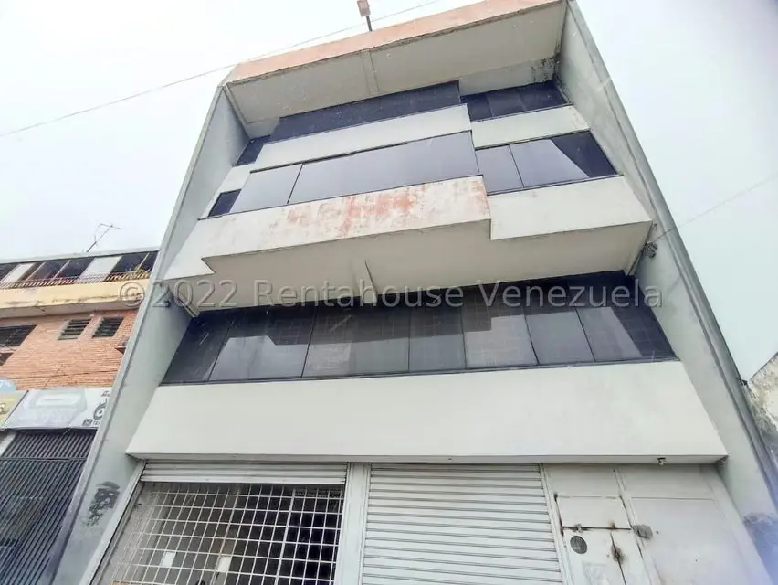 Local Comercial en Venta en Avenida Libertador, Lara - 63