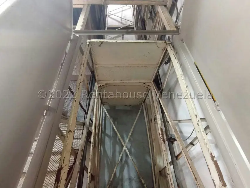 Local Comercial en Venta en Avenida Libertador, Lara - 9