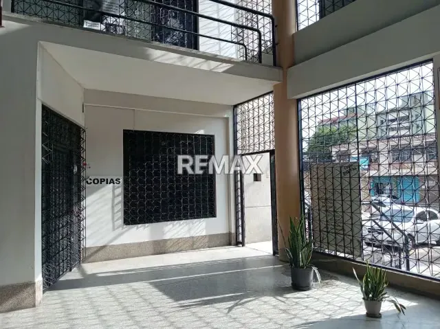 Local comercial en alquiler - 6