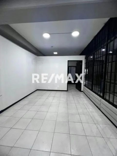 Oficina Comercial en Alquiler Ideal Para Tu Negocio en el Centro Empresarial Uniaragua. - 2