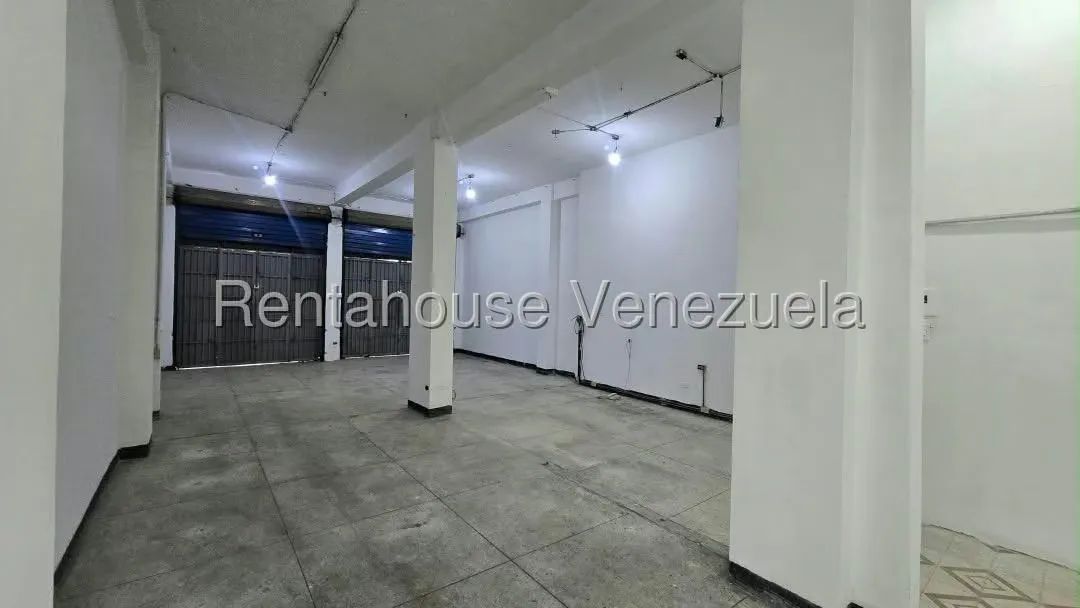 Local Comercial en Alquiler en Parroquia La Candelaria, Distrito Metropolitano - 19