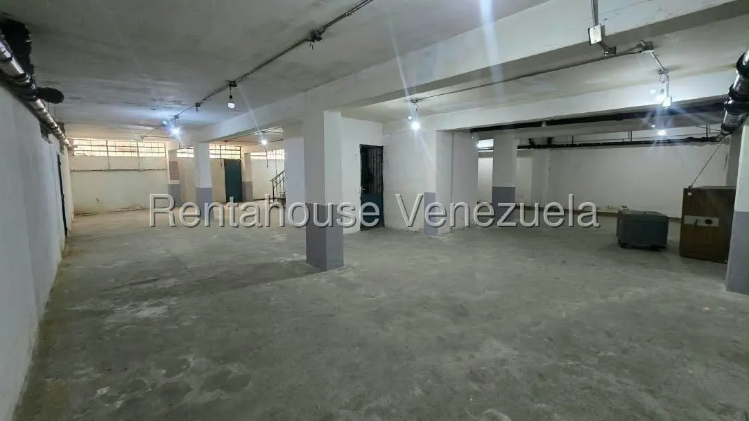 Local Comercial en Alquiler en Parroquia La Candelaria, Distrito Metropolitano - 20