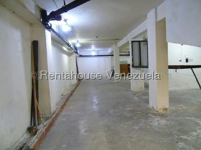 Local Comercial en Alquiler en Parroquia La Candelaria, Distrito Metropolitano - 9