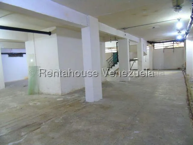 Local Comercial en Alquiler en Parroquia La Candelaria, Distrito Metropolitano - 10