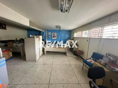 Local Comercial en Alquiler Carrera 21 con Calle 9 Zona Este - Barquisimeto - 3