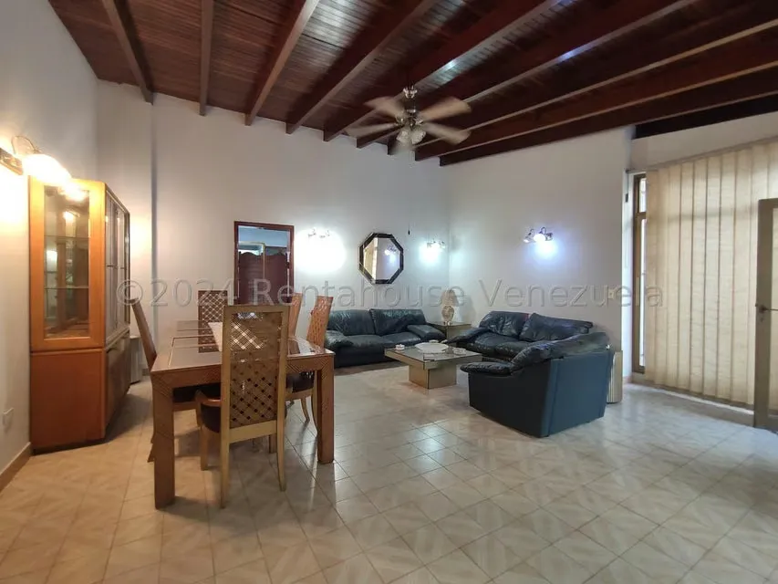 Casa (Multipes Niveles) en Venta en Los Palos Grandes, Distrito Metropolitano - 11