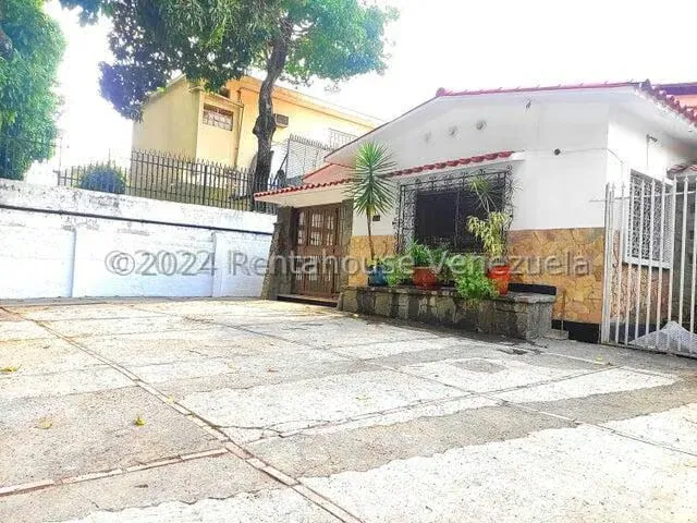 Casa (Multipes Niveles) en Venta en Los Palos Grandes, Distrito Metropolitano - 3