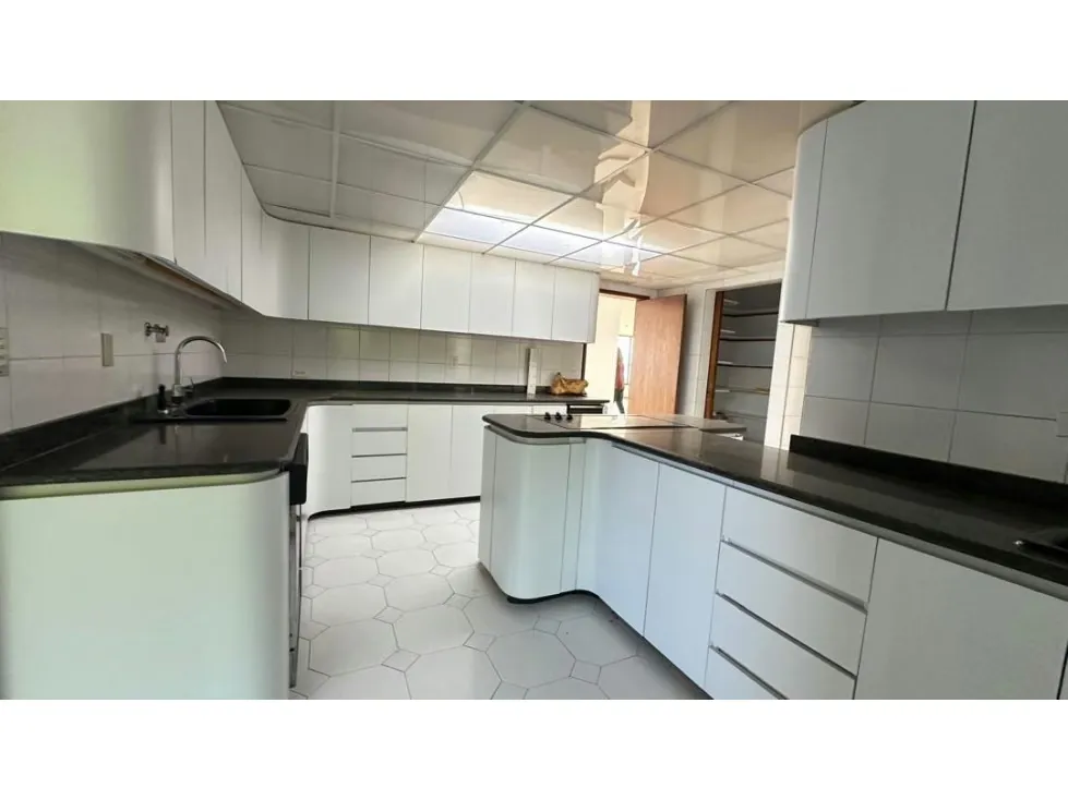 Se vende Apto PH 700m² 4h+1s/4b+1s/6p Alto Hatillo - 9
