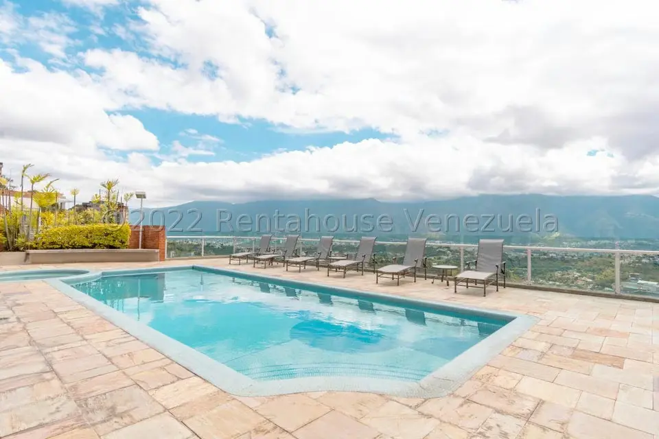 Apartamento (Duplex) en Venta en Lomas del Sol, Distrito Metropolitano - 4