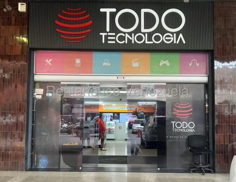 Comercial (Local Comercial) en Alquiler en Los Dos Caminos, Distrito Metropolitano