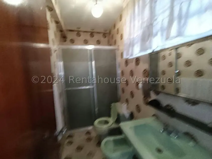 Casa (Multipes Niveles) en Venta en Guatire, Miranda - 12