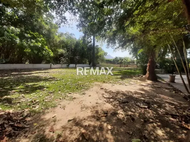 En Venta Terreno con estructura Club en el Sector Las Josefinas San Diego - 6