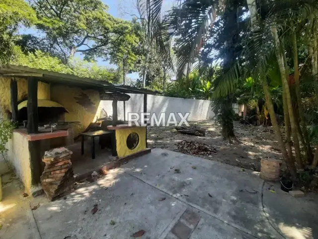 En Venta Terreno con estructura Club en el Sector Las Josefinas San Diego - 7