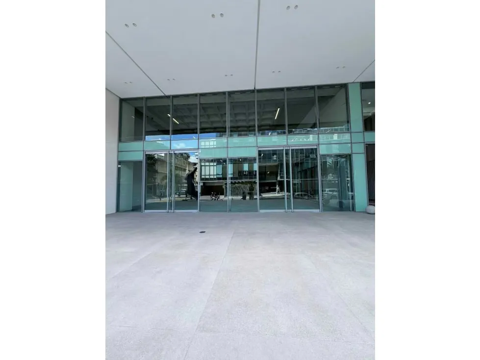 Vendo local comercial en PB 505m2 Las Mercedes 3508 - 2