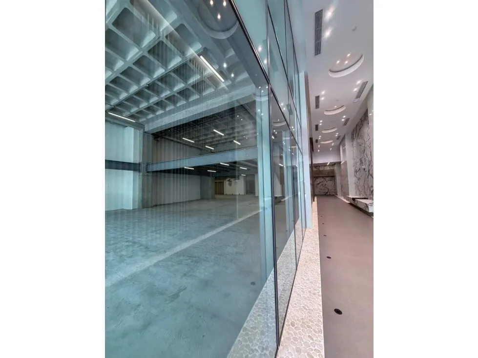 Vendo local comercial en PB 505m2 Las Mercedes 3508 - 10