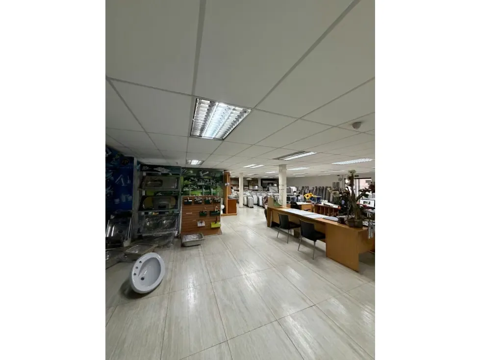 Vendo galpón 2950m2 Santa Rosalia - Nueva Granada 9863 - 5