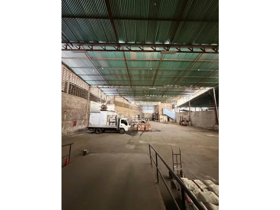 Vendo galpón 2950m2 Santa Rosalia - Nueva Granada 9863 - 8
