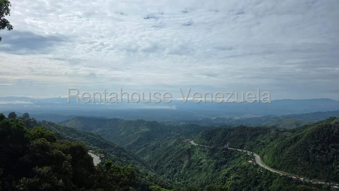 Casa (Multipes Niveles) en Venta en Monte Claro, Distrito Metropolitano - 19