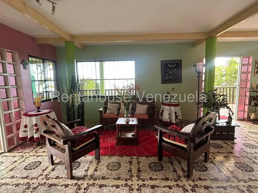 Casa (Multipes Niveles) en Venta en Monte Claro, Distrito Metropolitano - 3