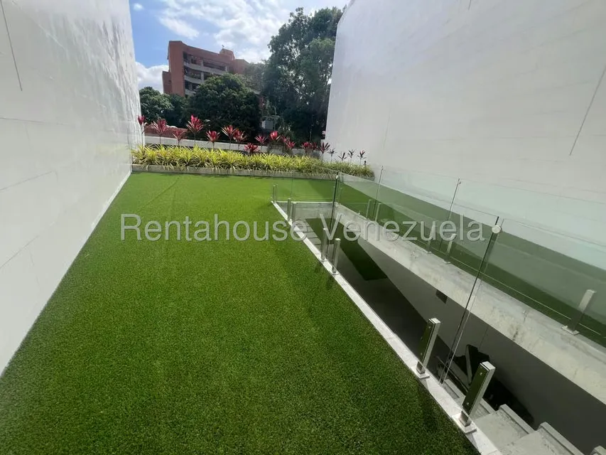 Townhouse (Multiples Niveles) en Venta en Sebucan, Distrito Metropolitano - 3