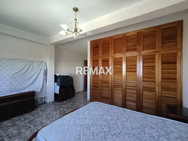 VENTA DE CASA BIFAMILIAR - 12