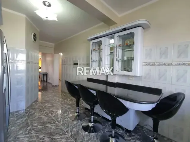 VENTA DE CASA BIFAMILIAR - 9