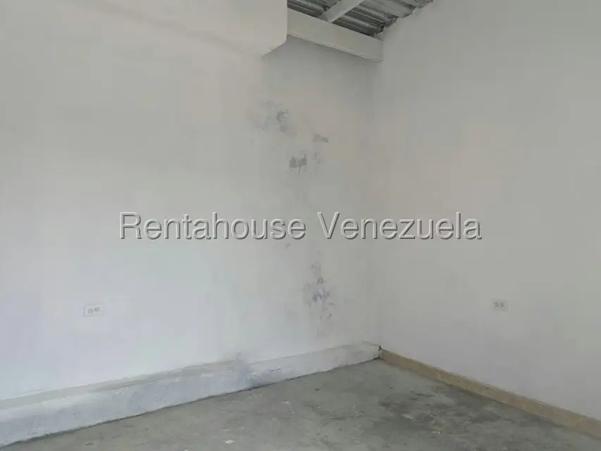 Local Comercial en Alquiler en El Recreo, Lara - 11