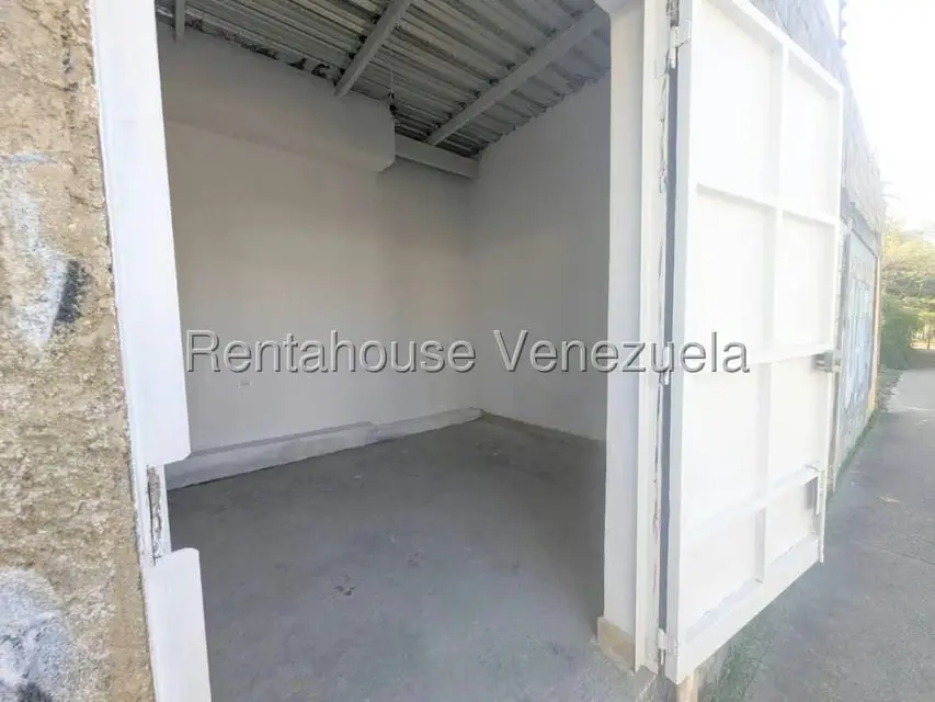 Local Comercial en Alquiler en El Recreo, Lara - 10