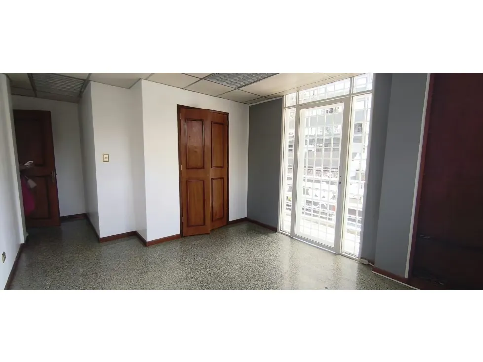 ALQUILER OFICINA CHACAITO DE 92 M2, 2 BAÑOS - 3