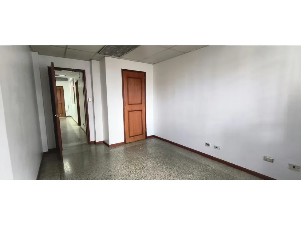 ALQUILER OFICINA CHACAITO DE 92 M2, 2 BAÑOS - 4