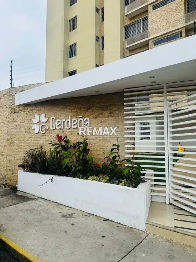 Apartamento en Alquiler Edificio Cerdeña, Zona Oeste- Barquisimeto - 19